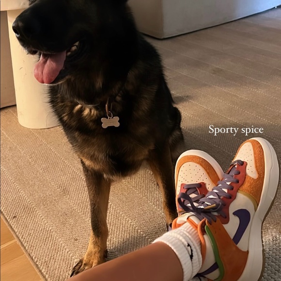 SOLD 🧡Hosts Pick🧡✔️OPEN TO REASONABLE OFFERS✨Nike Air Jordan one low - Picture 8 of 8